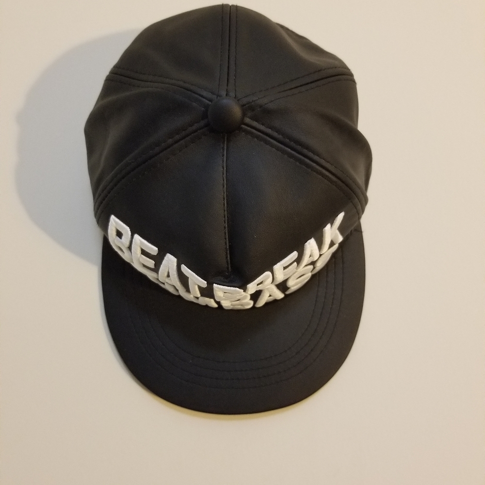 Snapback - Picture 2 of 5